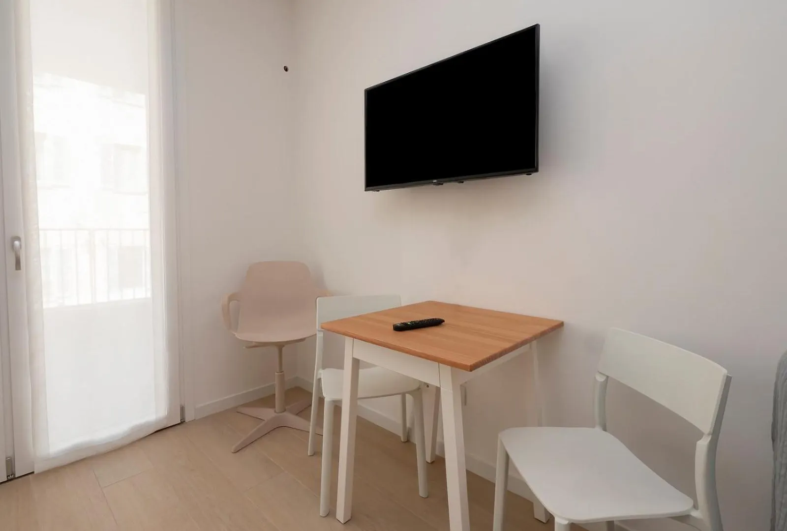 I Host Apartment - Binda 18 Milan