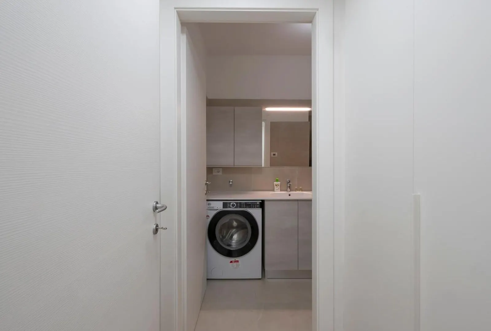 I Host Apartment - Binda 18 Milan